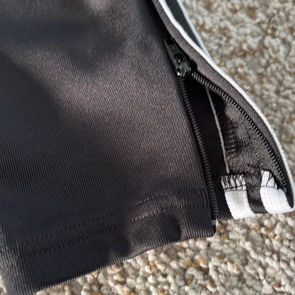 Adidas soccer pants like new - Picture 3 of 3